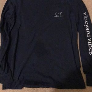 vineyard vines blue shirt